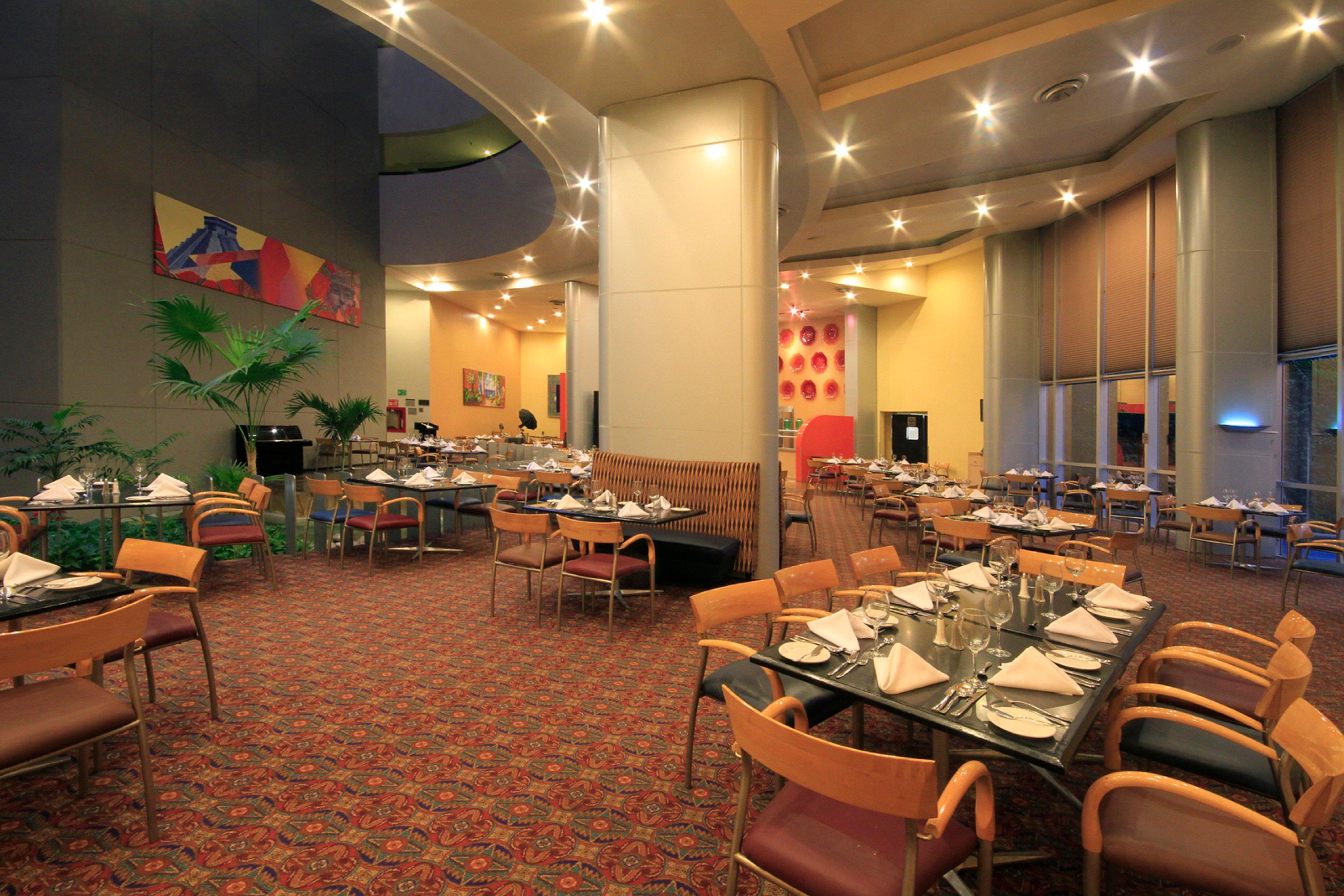 Holiday Inn Monterrey-Parque Fundidora By Ihg Luaran gambar The restaurant