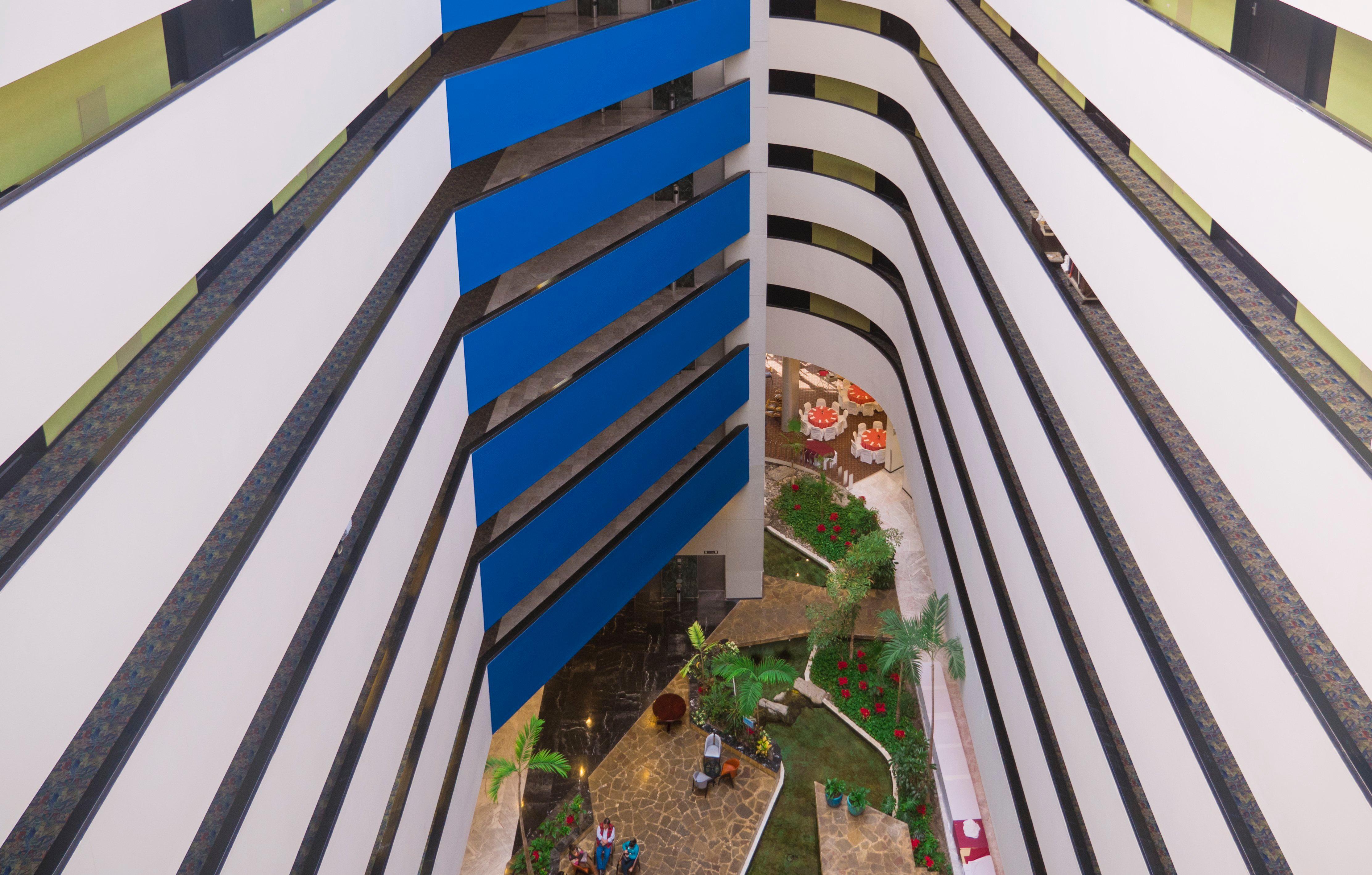 Holiday Inn Monterrey-Parque Fundidora By Ihg Luaran gambar The interior of the building