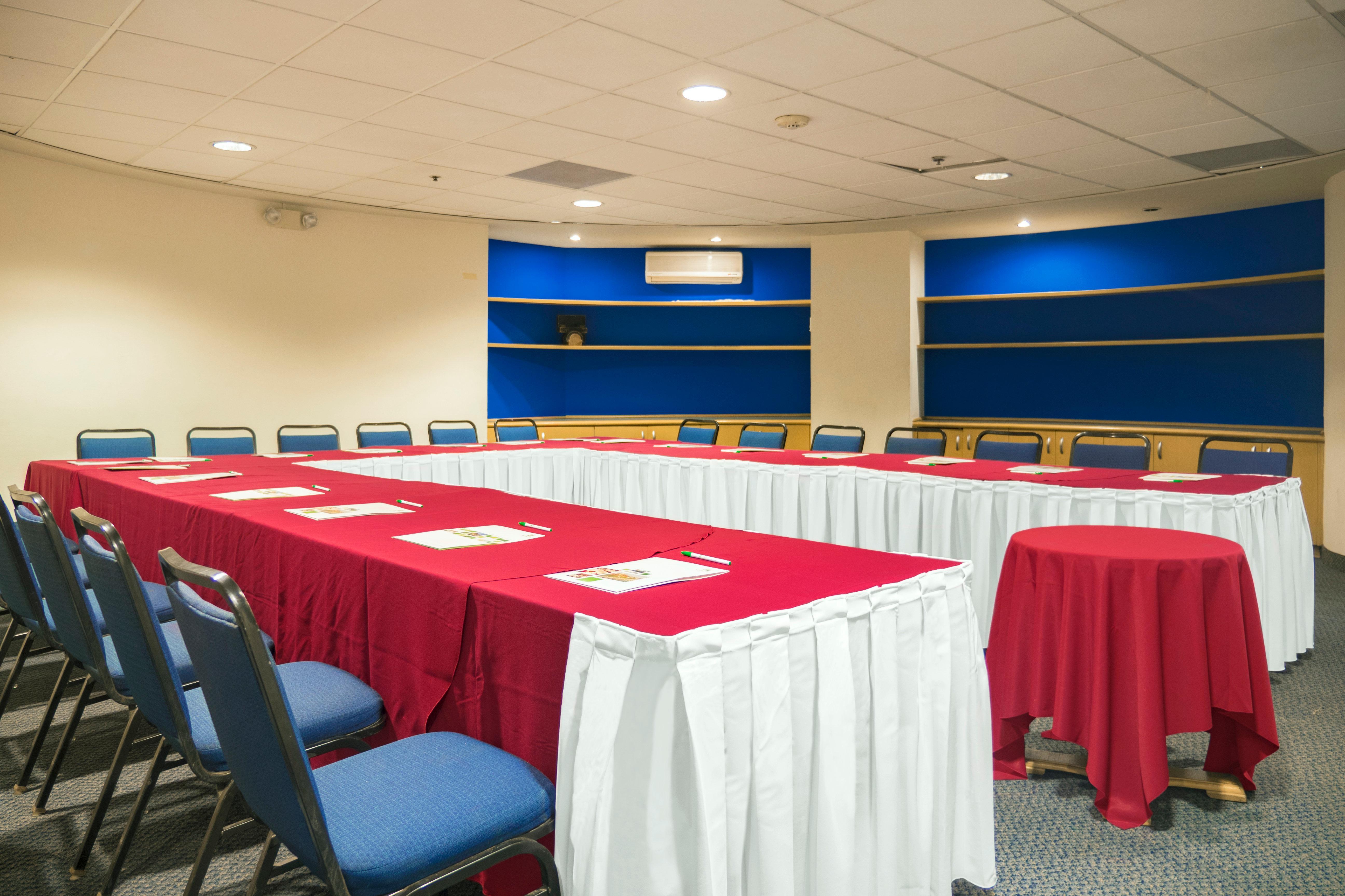 Holiday Inn Monterrey-Parque Fundidora By Ihg Luaran gambar Meeting room