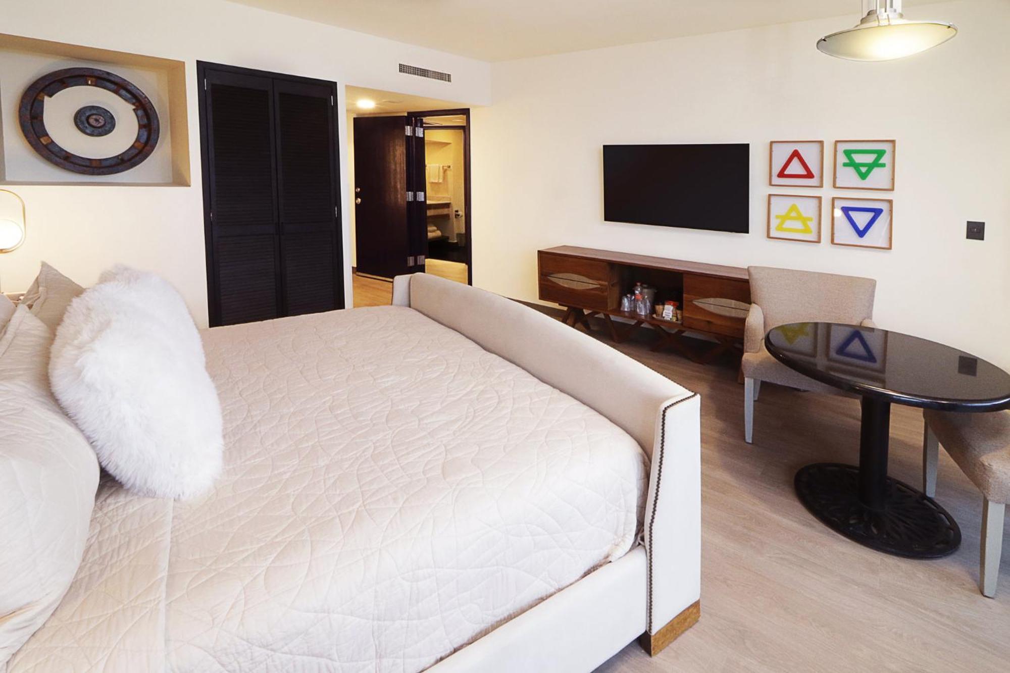Holiday Inn Monterrey-Parque Fundidora By Ihg Luaran gambar A room at the hotel